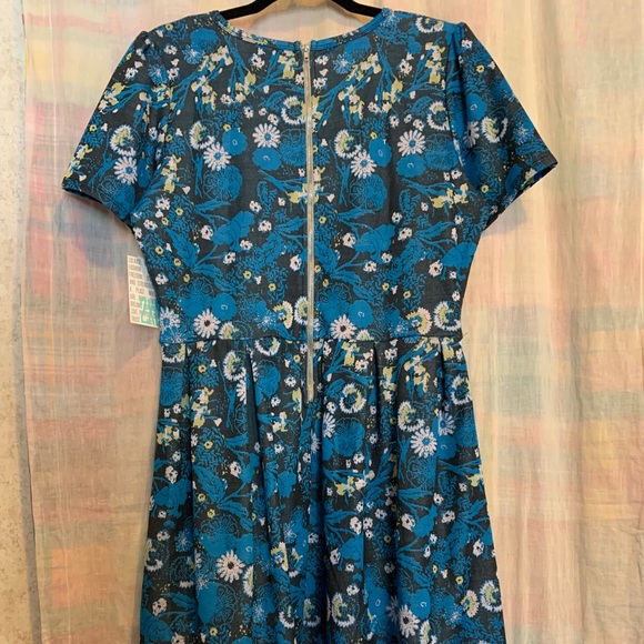 Amelia LuLaRoe Dress - Picture 3 of 4